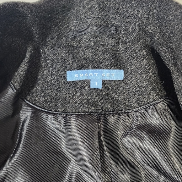 Elegant Black Women's Wool Blend Blazer US1 - Picture 5 of 6